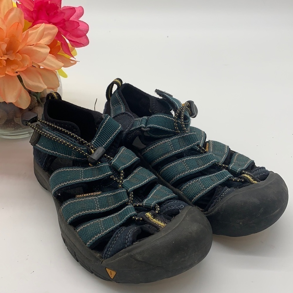 Keen Blue Athletic Hiking Sandals Sz 4